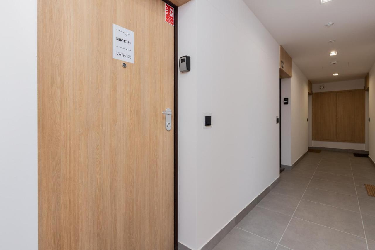 Huoneisto Modern Studio In Gdansk, Rybaki Gorne By Renters *